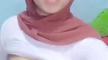 Bokep Indo Jilbab Yunita Ayu Colmek DreamLive