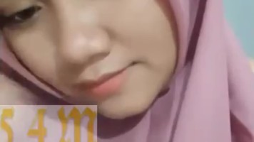 Bokep Indo Janda Jilbab Pamer TT Barbar!