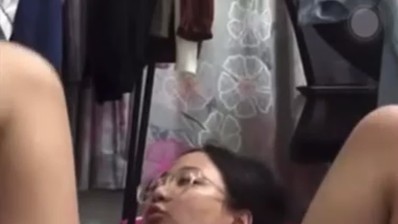 Bokep Indo Vcs Hot ABG Berkacamata