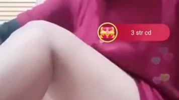 Bokep Indo Yuyu Cewek Jilbab Duduk Pamer Paha Mulus