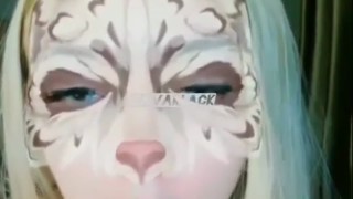 Cewek Pirang Chellzie Ngangkang Butuh Sentuhan Dream