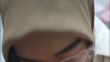 Jilbabers Binal Sepong Kontol Pacar Viral